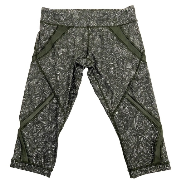 Lululemon Cool to Street Crop Leggings With Mesh Panels Green Leaf Print Size 8 - Picture 1 of 7